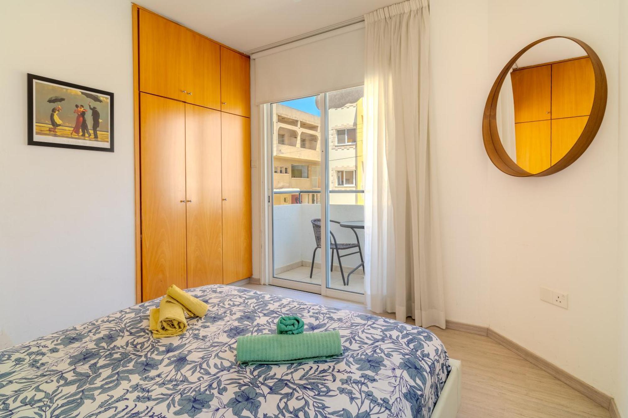 Helios Mackenzie One Bedroom Flat Ларнака Экстерьер фото